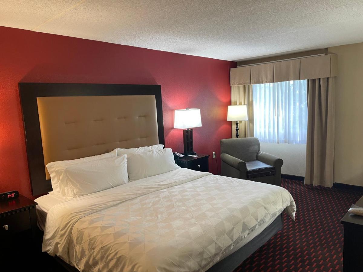 Wyndham Garden Douvres Extérieur photo
