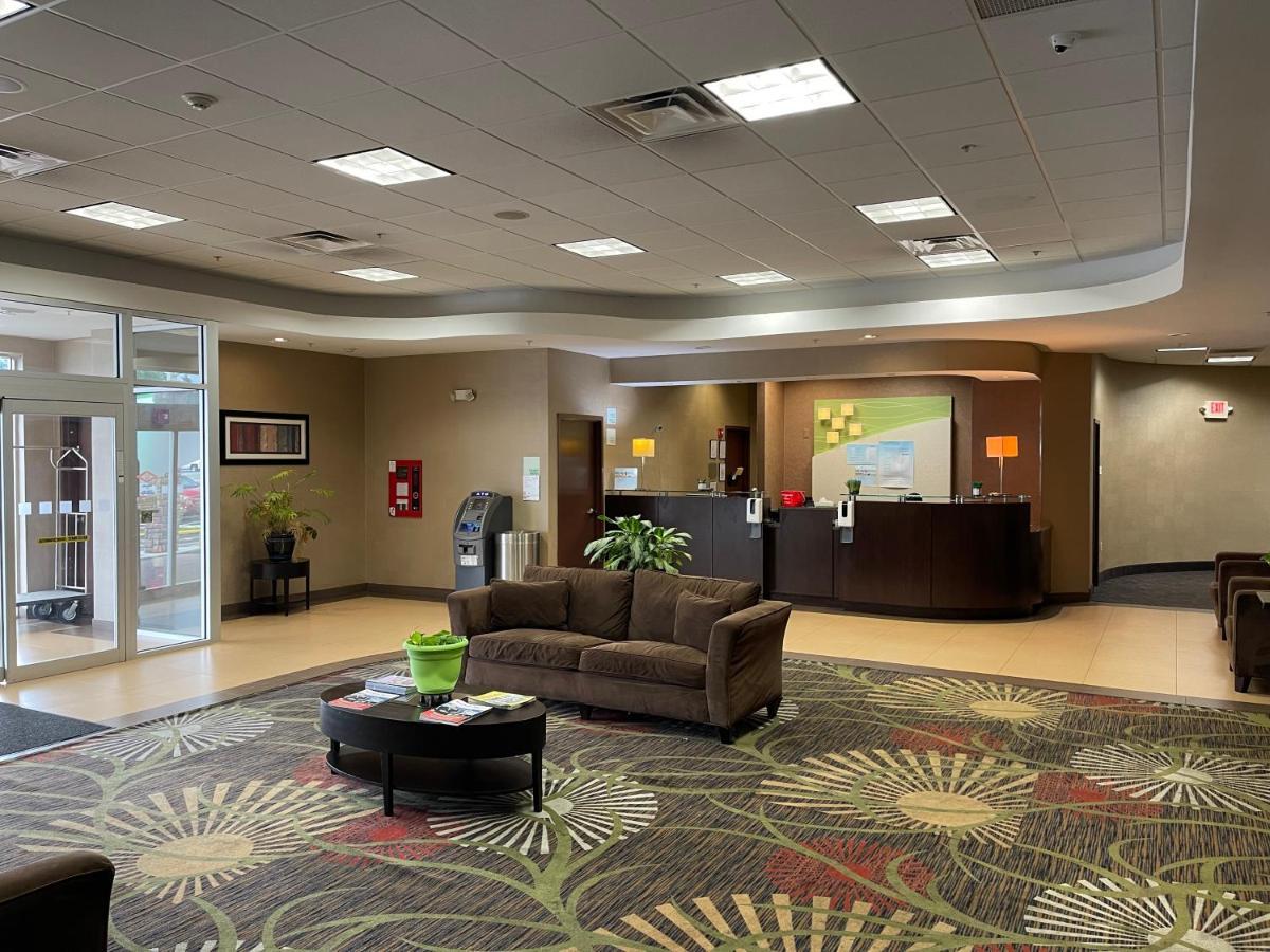 Wyndham Garden Douvres Extérieur photo